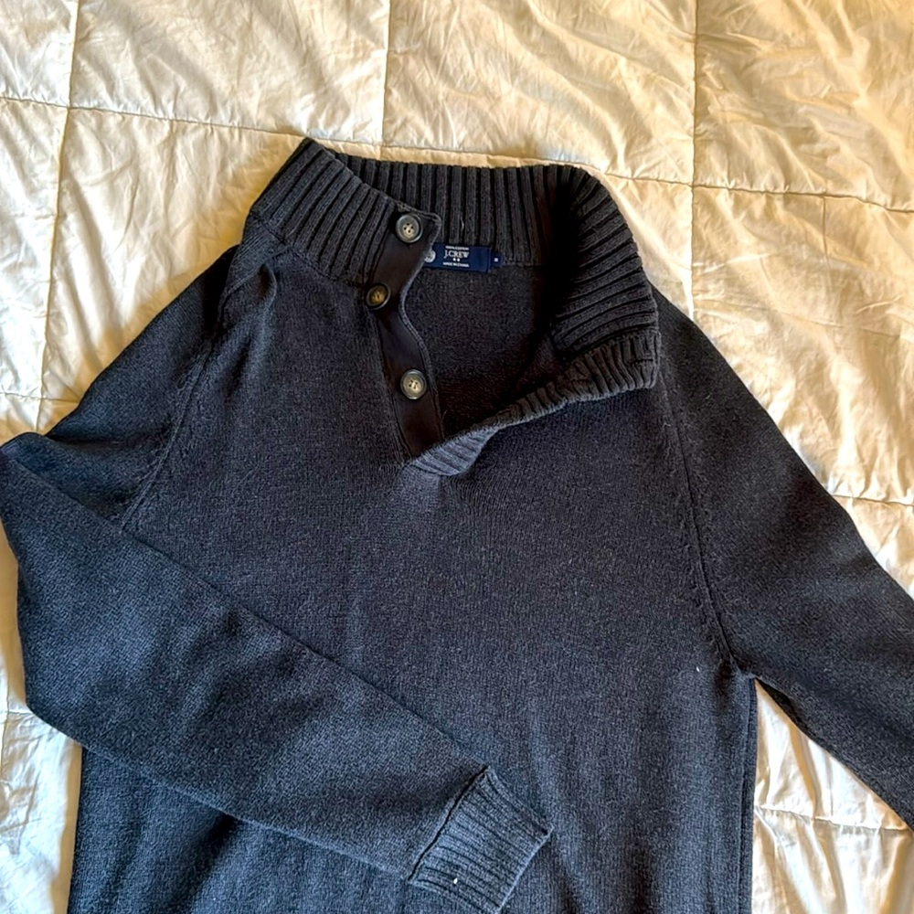 Men’s quarter button sweater